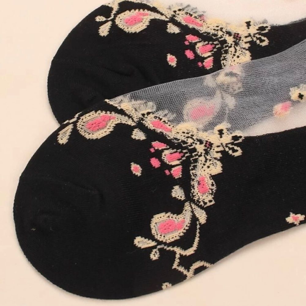 Embroidered socks 🌸   - Picture 3 of 4